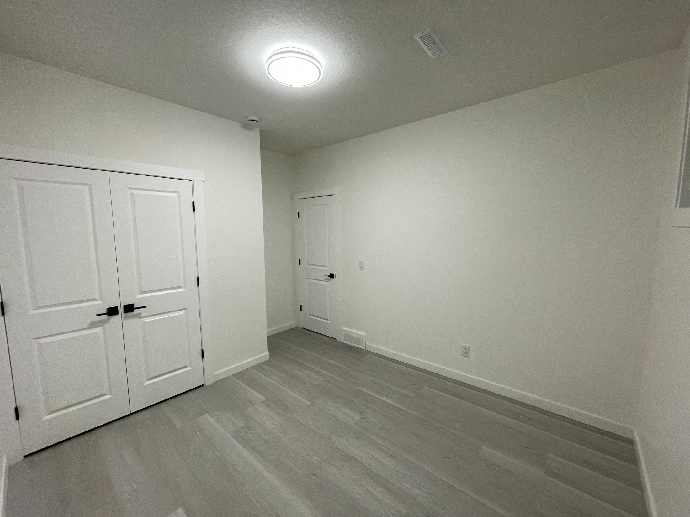 地下室泡水后修复翻新 · Calgary 九师傅施工照片 5